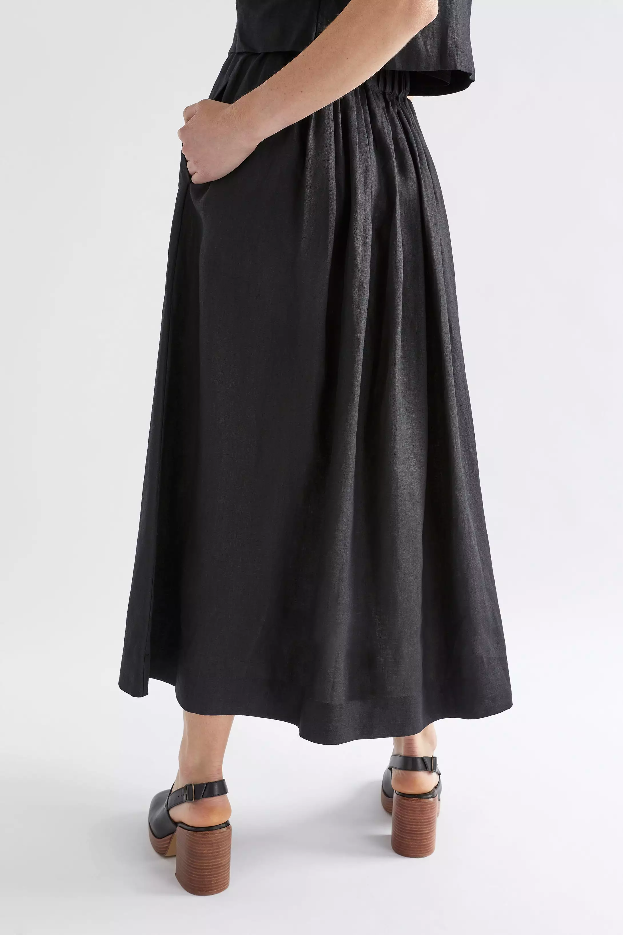 Elev Linen Skirt