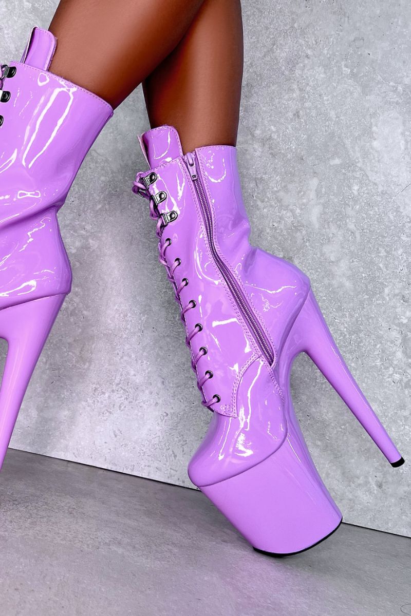 Hella Heels LipKit 8inch Boots- Grape