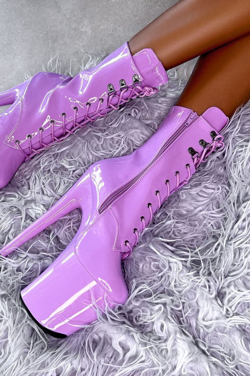 Hella Heels LipKit 8inch Boots- Grape