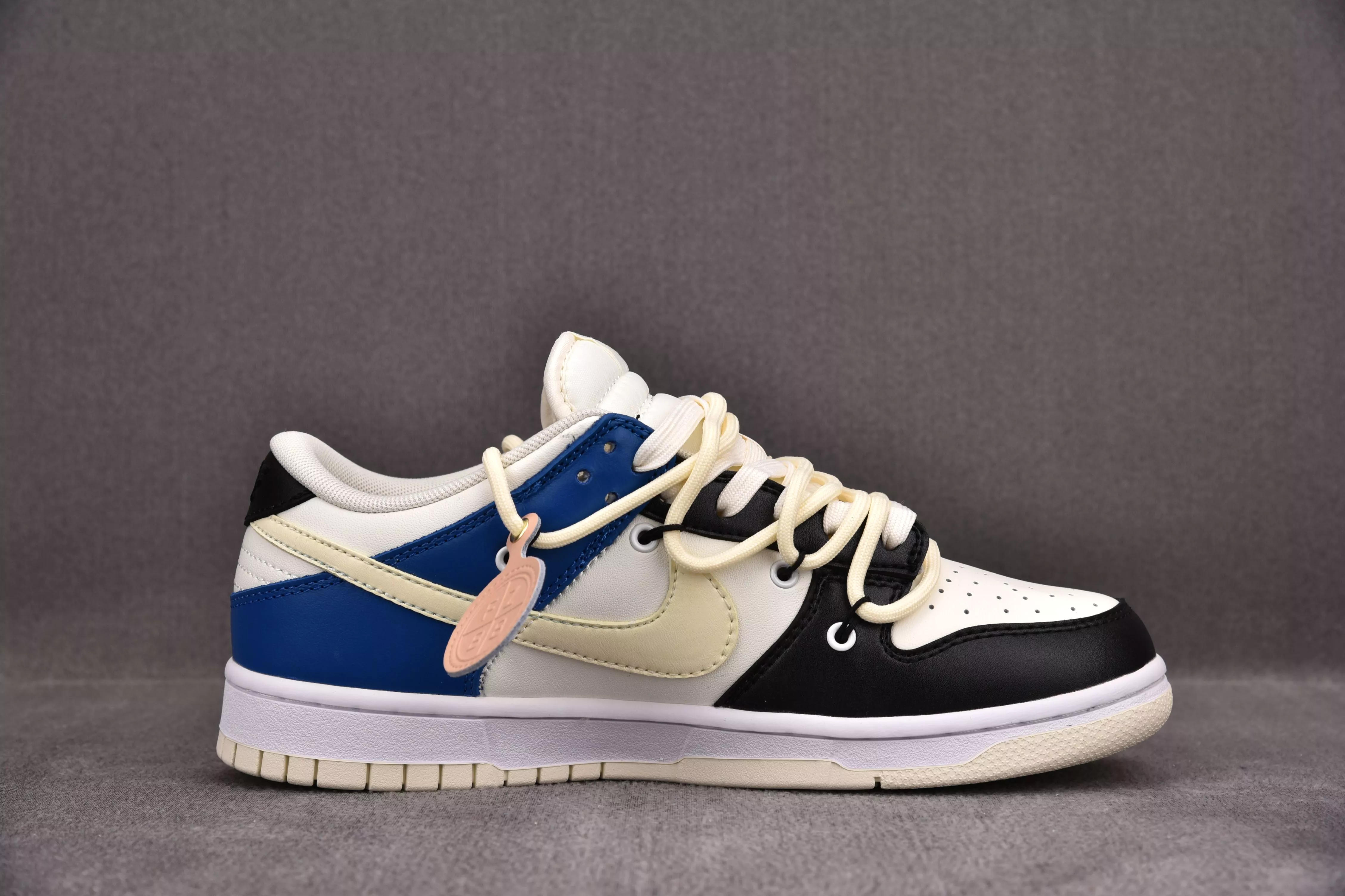 Nike Dunk Low Lightning (Custom Sneaker)