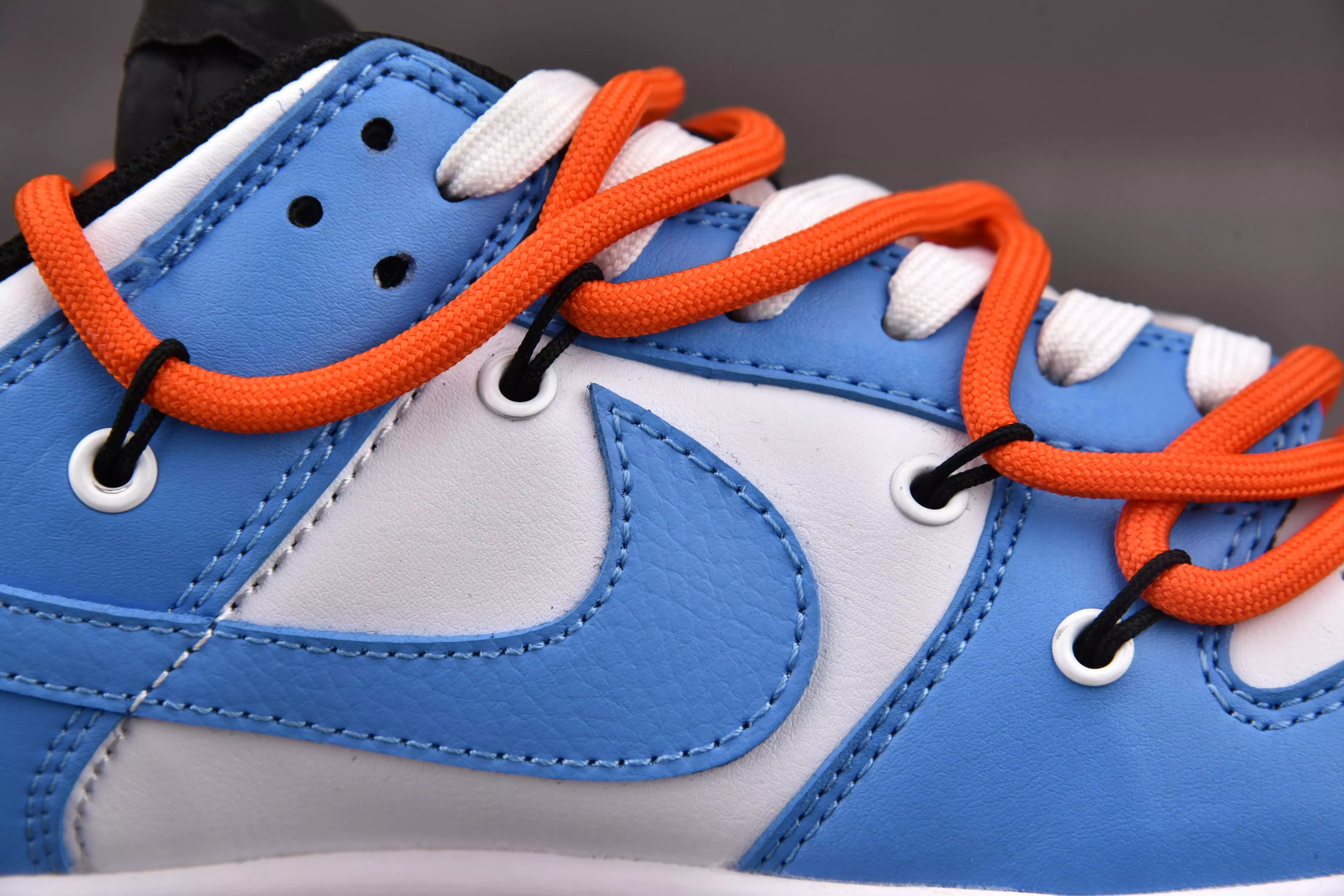 Nike Dunk Low Retro North Carolina Cordon (Custom Sneaker)