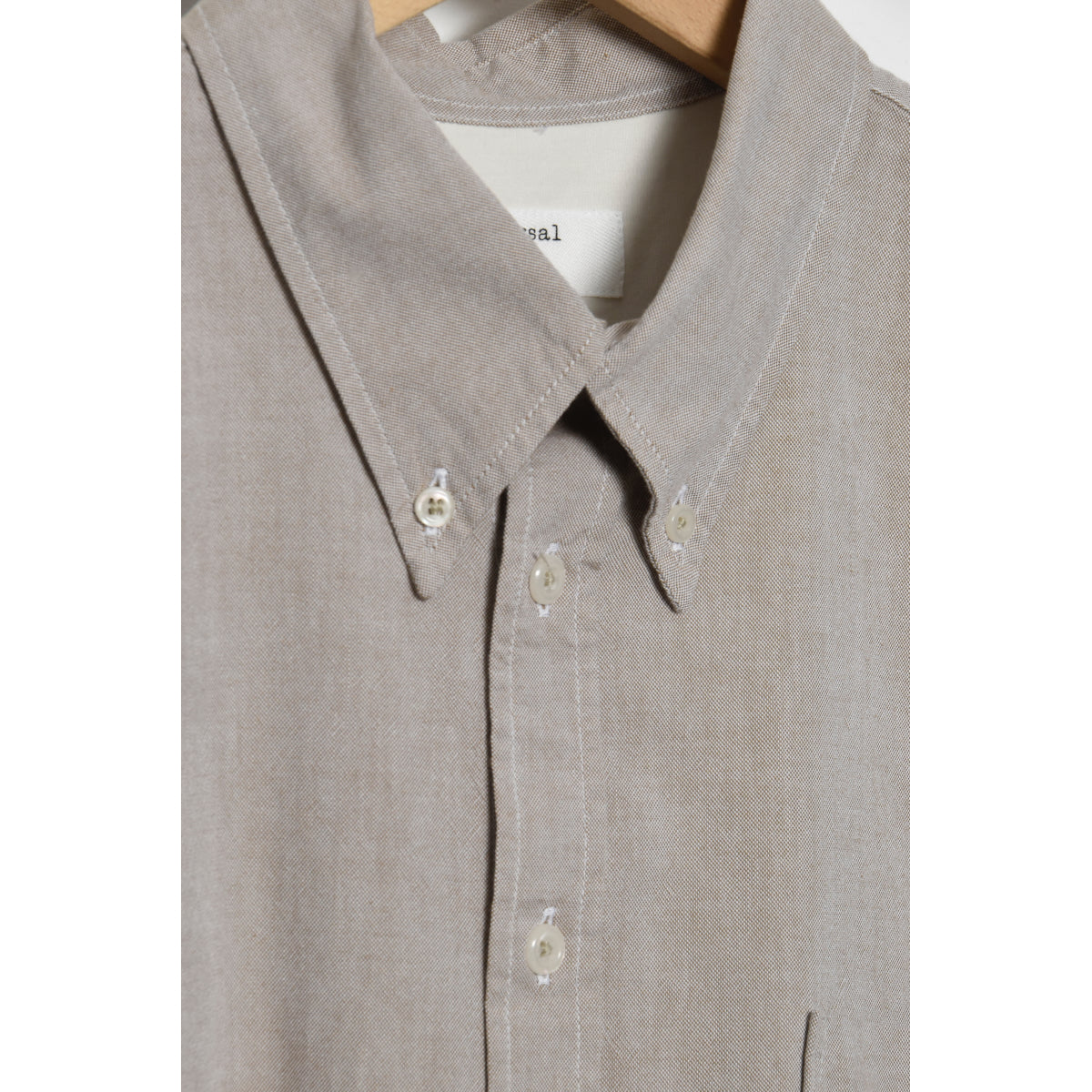 Universal Works Daybrook Shirt 29658 Organic Oxford sand